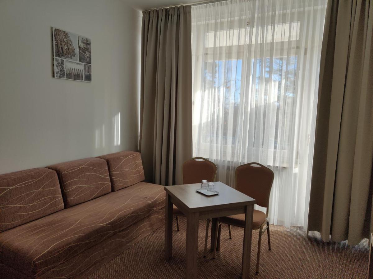 Hotel Morava Tatranska Lomnica Exterior photo